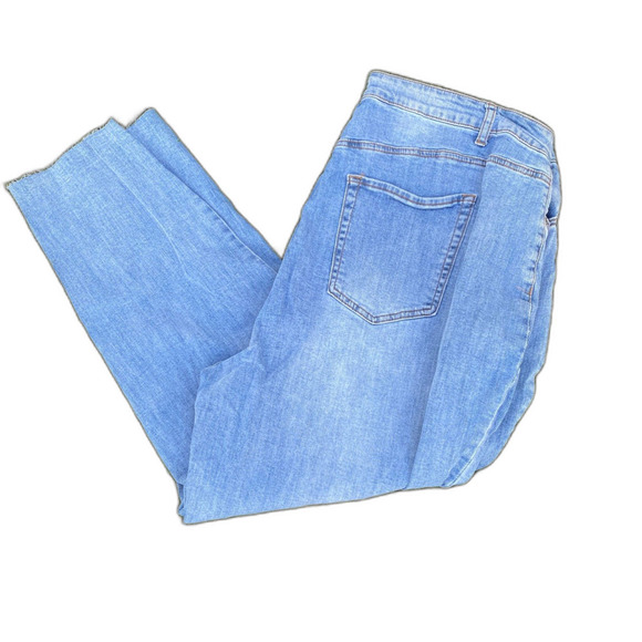 Forever 21 Skinny Ankle Cropped Capri Jeans Size 20 - Picture 1 of 4